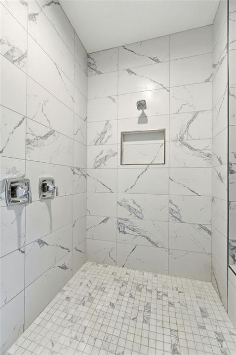 На продажу: $825,000 (4 спален, 3 ванн, 2825 Квадратных фут)