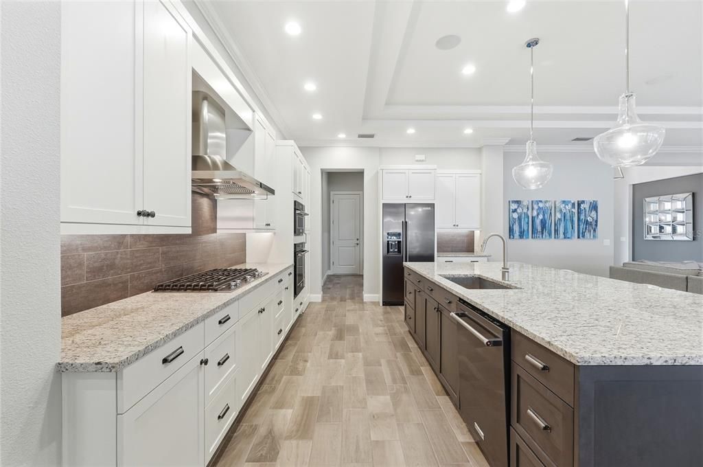 На продажу: $825,000 (4 спален, 3 ванн, 2825 Квадратных фут)