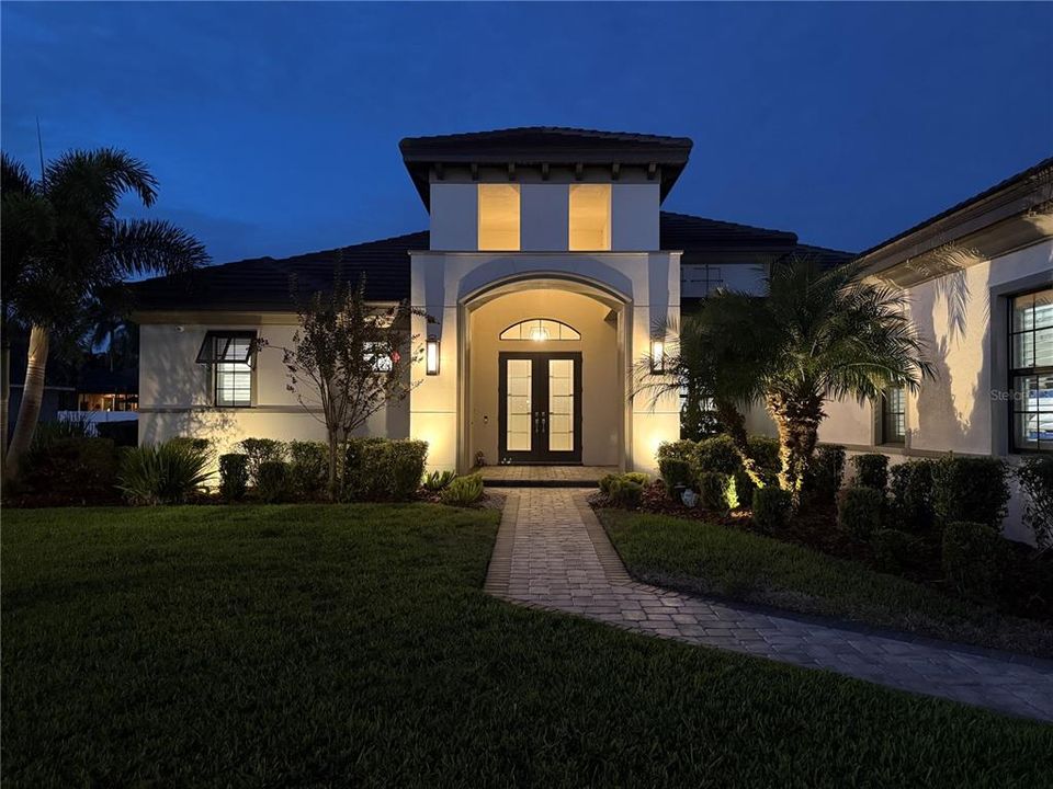 На продажу: $825,000 (4 спален, 3 ванн, 2825 Квадратных фут)