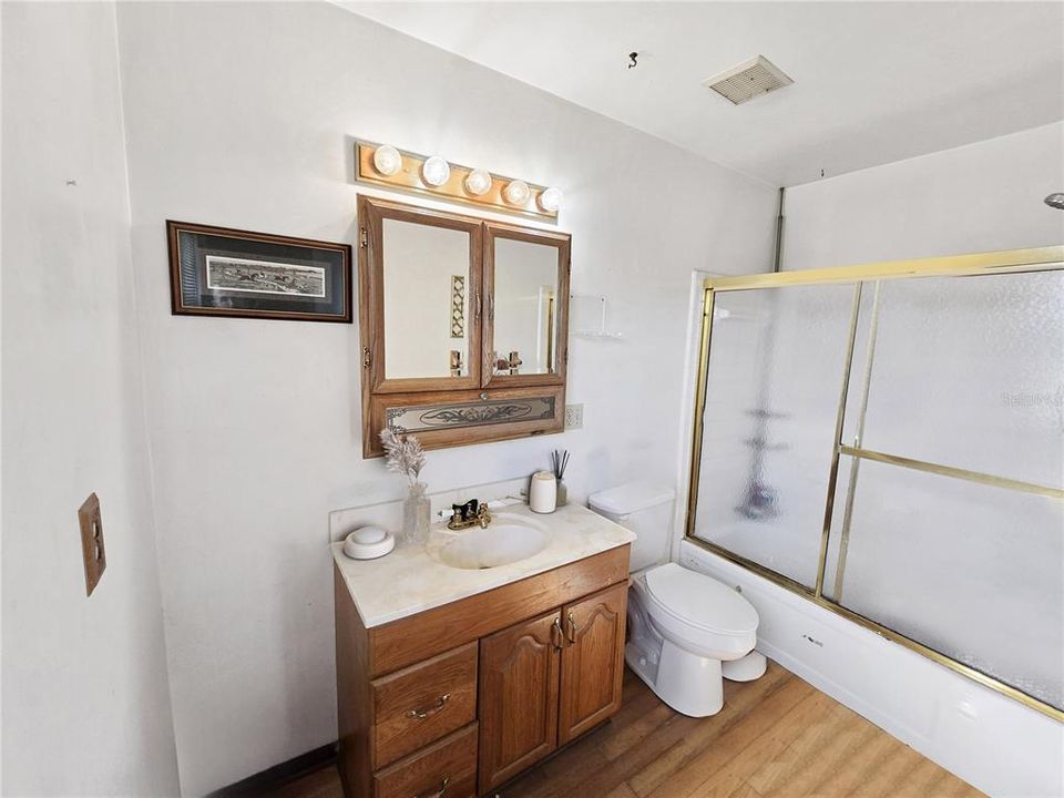 For Sale: $1,200,000 (2 beds, 3 baths, 1744 Square Feet)