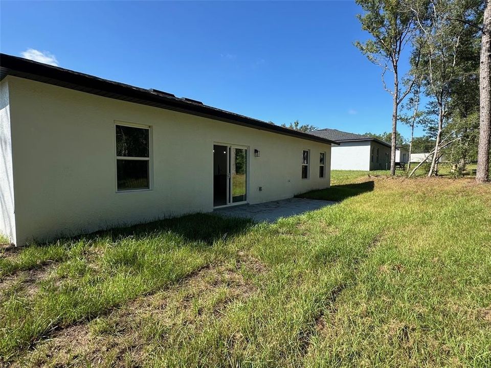 For Sale: $288,800 (4 beds, 2 baths, 1833 Square Feet)