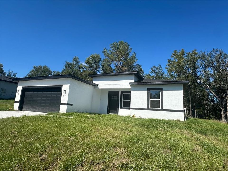 For Sale: $288,800 (4 beds, 2 baths, 1833 Square Feet)