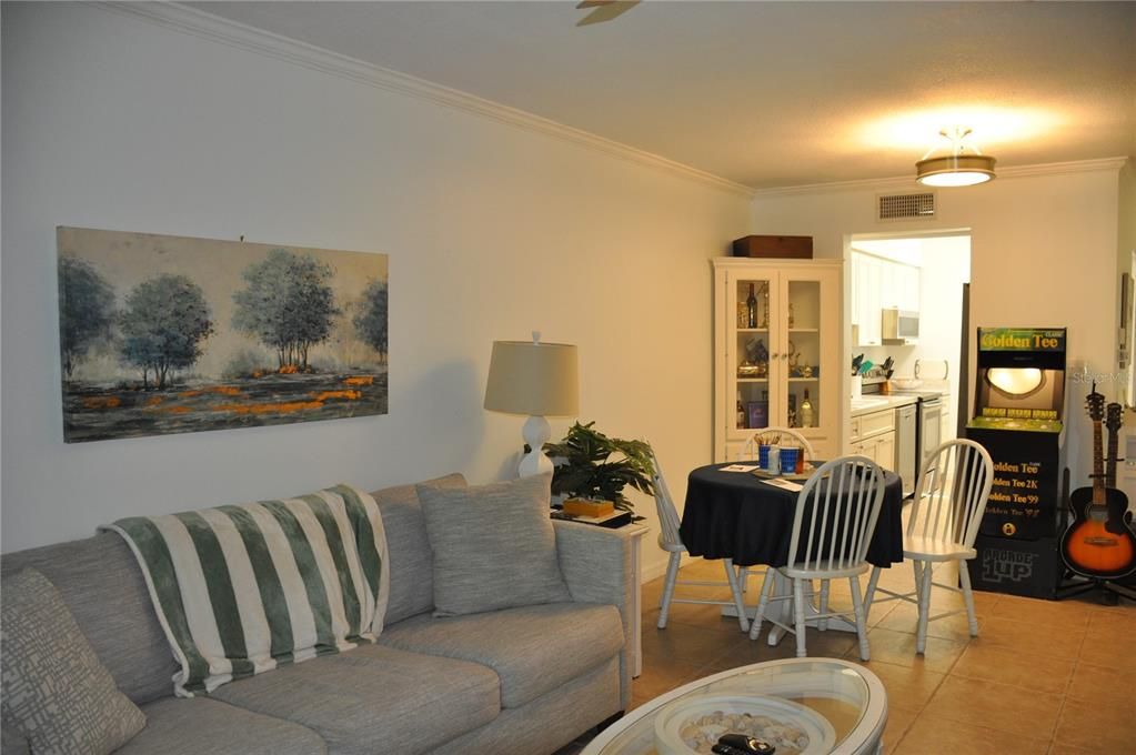 Activo con contrato: $125,000 (2 camas, 1 baños, 999 Pies cuadrados)