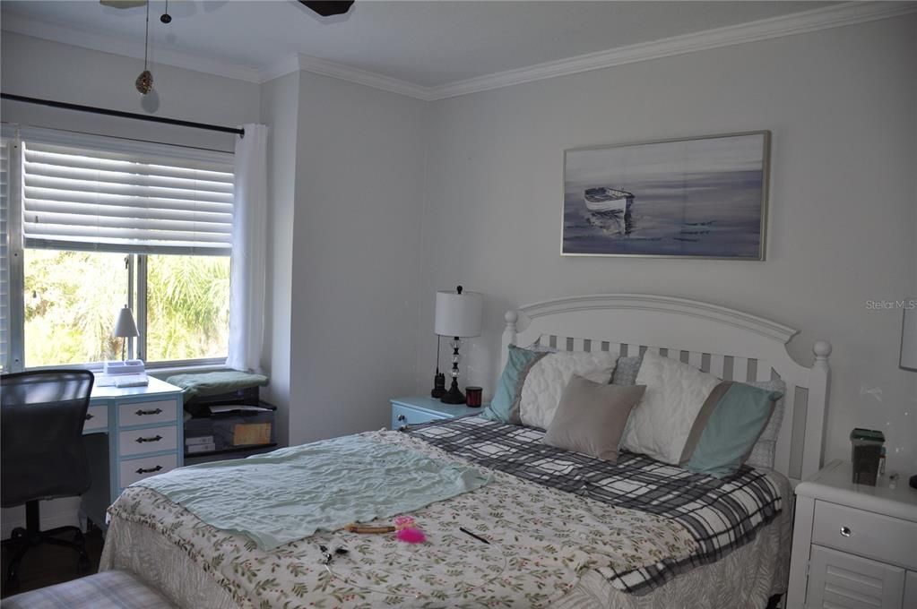 Activo con contrato: $125,000 (2 camas, 1 baños, 999 Pies cuadrados)