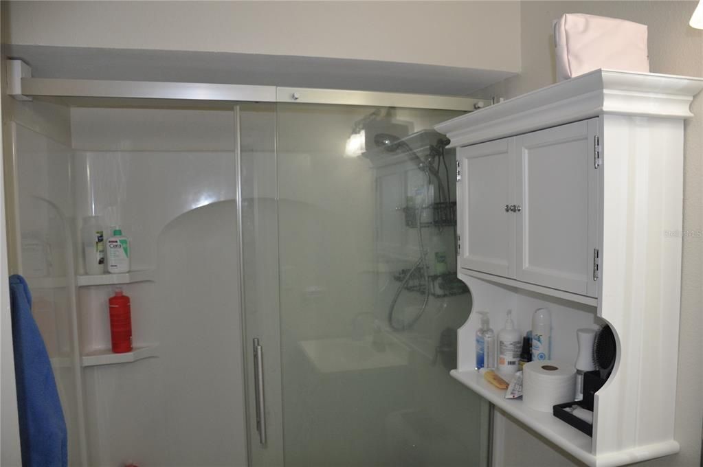 Activo con contrato: $125,000 (2 camas, 1 baños, 999 Pies cuadrados)