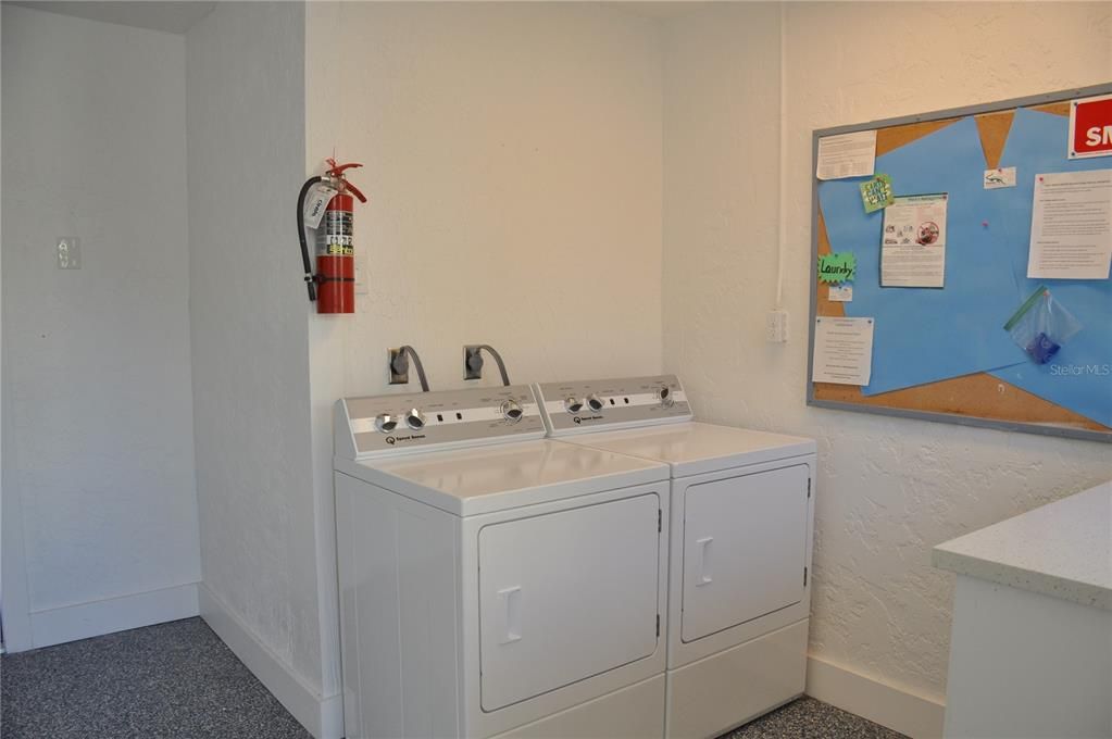 Activo con contrato: $125,000 (2 camas, 1 baños, 999 Pies cuadrados)