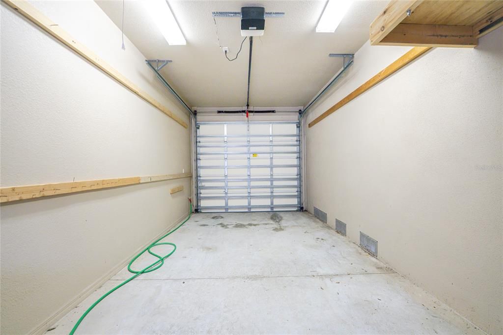 待售: $210,000 (2 贝兹, 2 浴室, 1272 平方英尺)