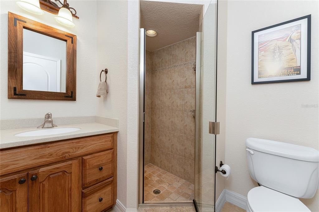 待售: $210,000 (2 贝兹, 2 浴室, 1272 平方英尺)