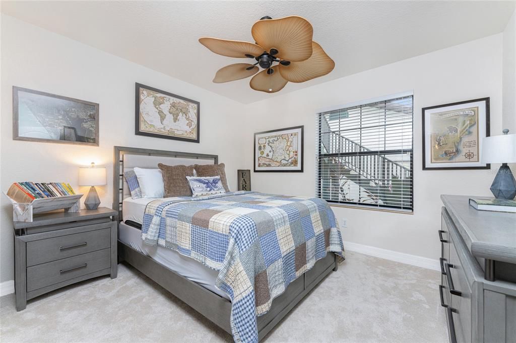 待售: $210,000 (2 贝兹, 2 浴室, 1272 平方英尺)