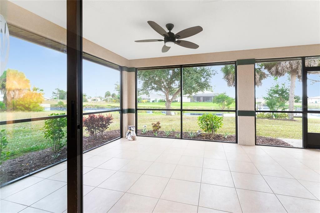 待售: $210,000 (2 贝兹, 2 浴室, 1272 平方英尺)