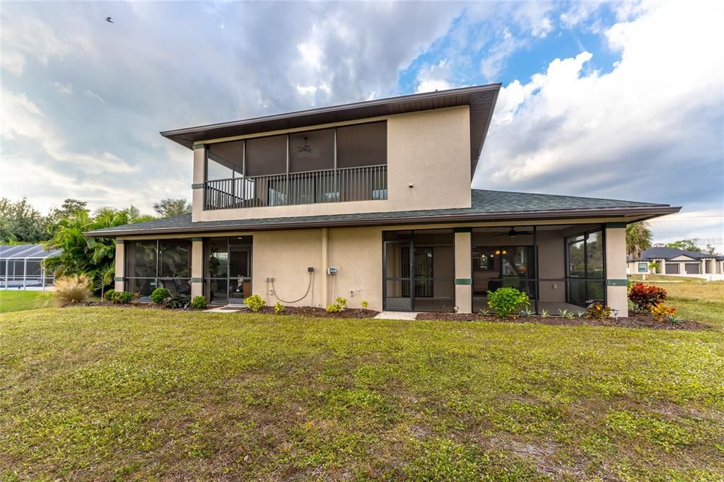 待售: $210,000 (2 贝兹, 2 浴室, 1272 平方英尺)