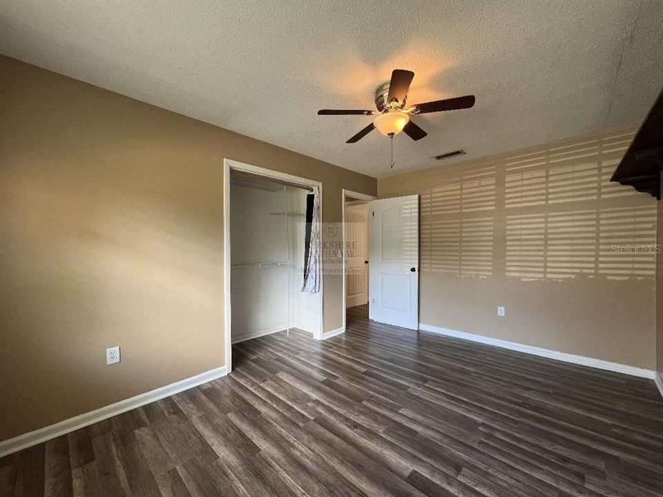 For Rent: $2,350 (3 beds, 2 baths, 1654 Square Feet)