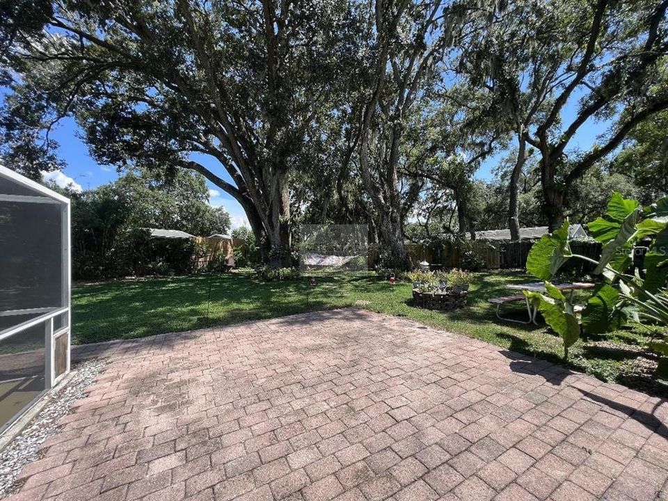 For Rent: $2,350 (3 beds, 2 baths, 1654 Square Feet)