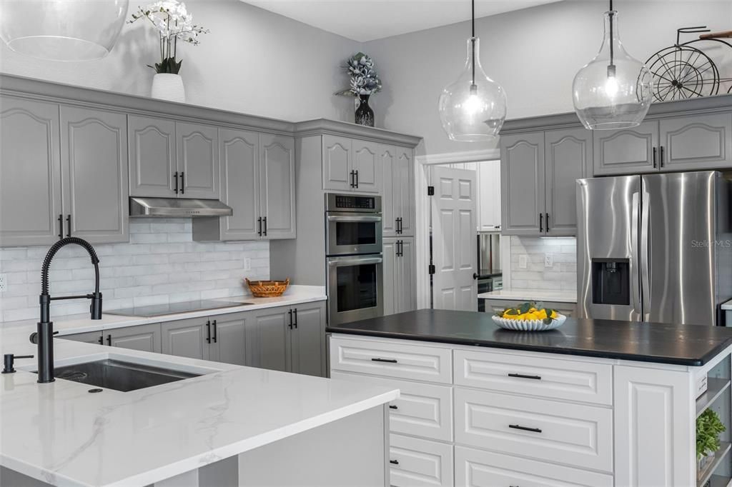 For Sale: $1,699,000 (4 beds, 4 baths, 3663 Square Feet)