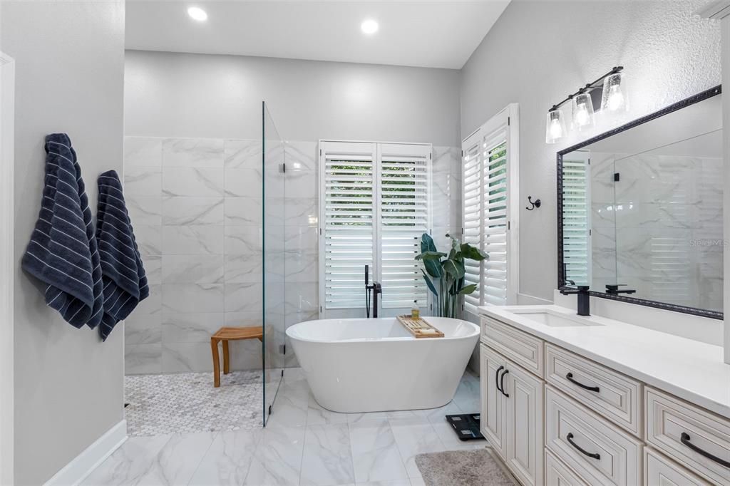 For Sale: $1,699,000 (4 beds, 4 baths, 3663 Square Feet)