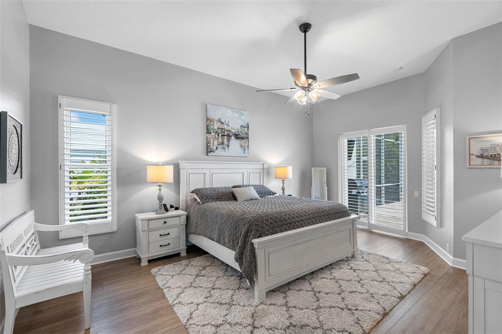 For Sale: $1,699,000 (4 beds, 4 baths, 3663 Square Feet)