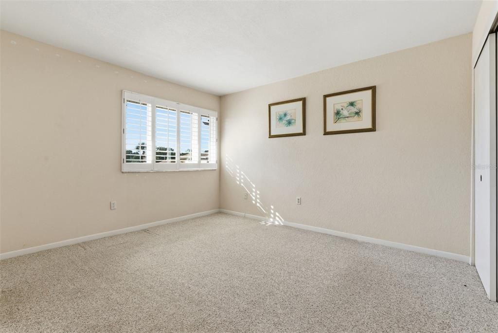 For Sale: $250,000 (4 beds, 2 baths, 1610 Square Feet)