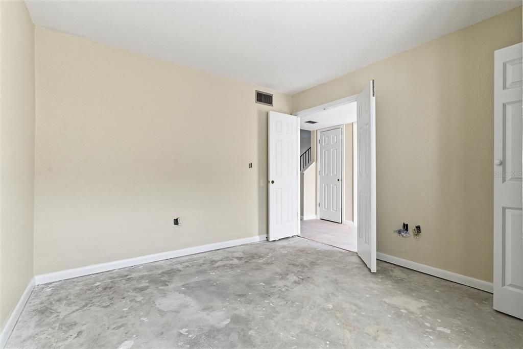 For Sale: $250,000 (4 beds, 2 baths, 1610 Square Feet)