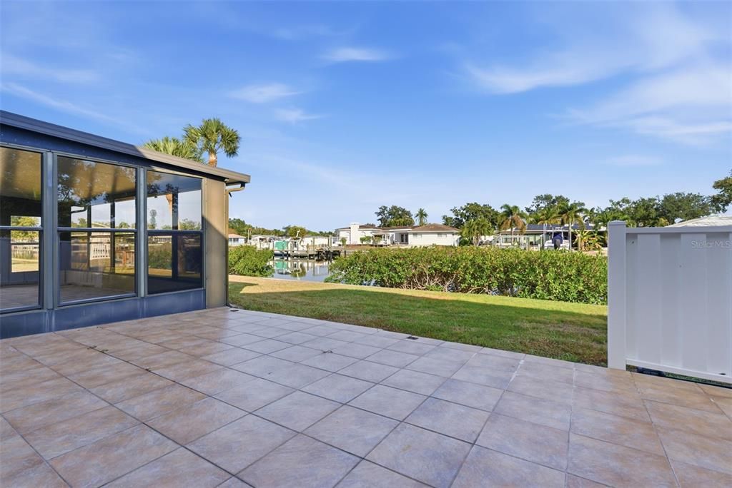 For Sale: $250,000 (4 beds, 2 baths, 1610 Square Feet)