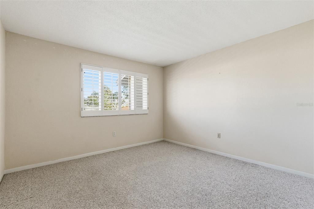 For Sale: $250,000 (4 beds, 2 baths, 1610 Square Feet)