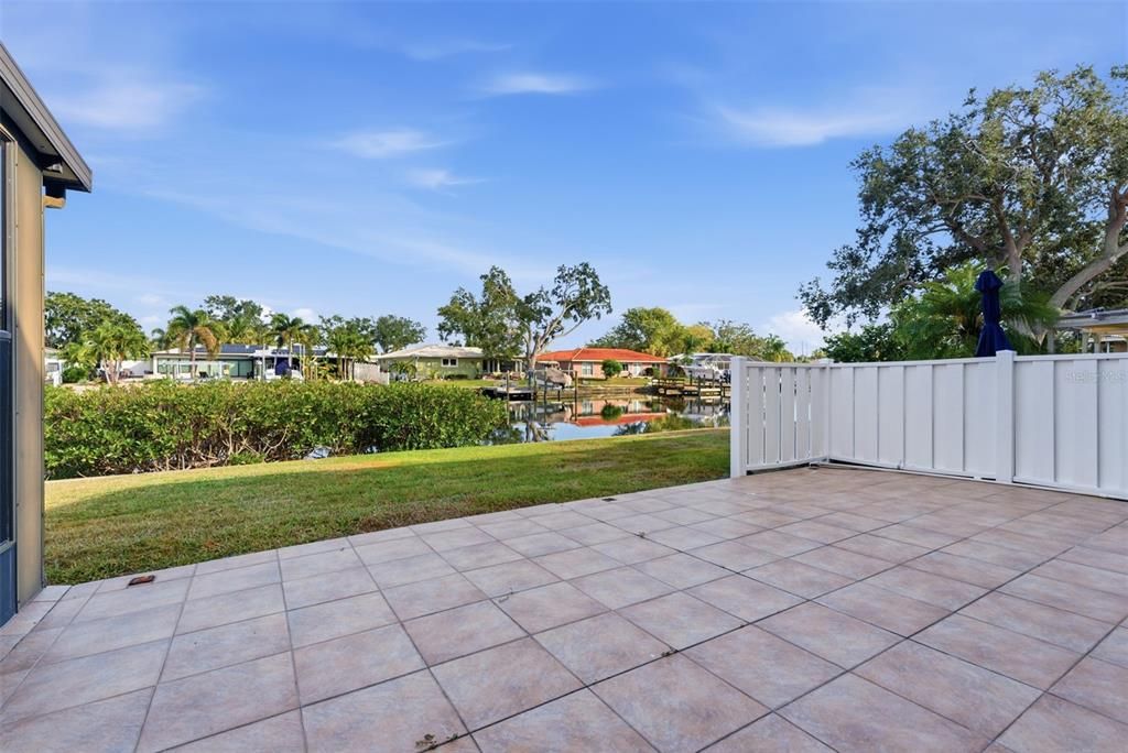 For Sale: $250,000 (4 beds, 2 baths, 1610 Square Feet)