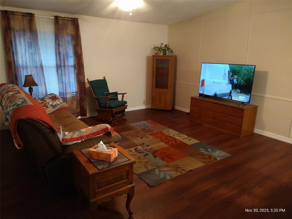 待售: $139,900 (2 贝兹, 2 浴室, 936 平方英尺)