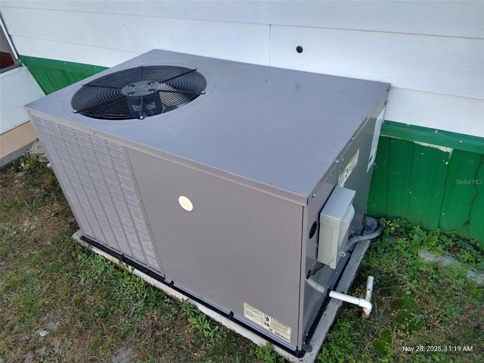 待售: $139,900 (2 贝兹, 2 浴室, 936 平方英尺)