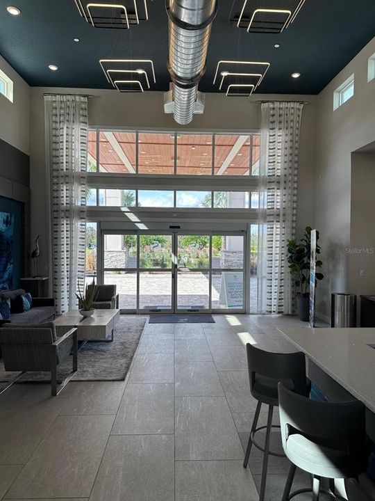 En Venta: $369,999 (3 camas, 3 baños, 1500 Pies cuadrados)