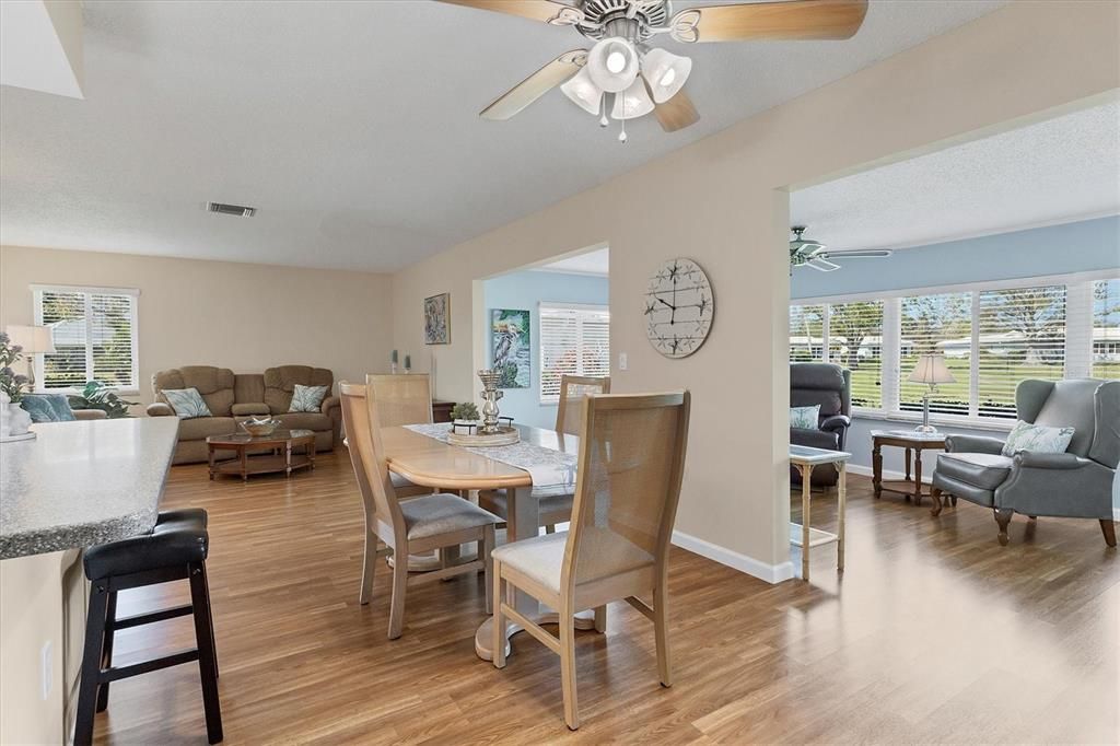 Active With Contract: $274,900 (2 beds, 2 baths, 1505 Square Feet)