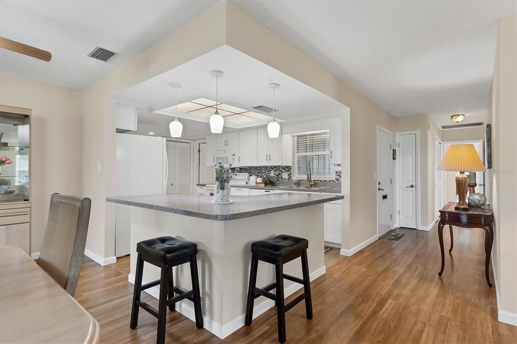 Active With Contract: $274,900 (2 beds, 2 baths, 1505 Square Feet)