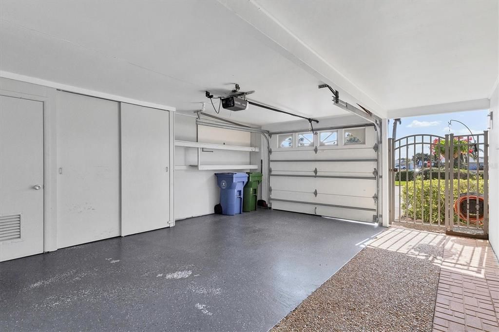 Active With Contract: $274,900 (2 beds, 2 baths, 1505 Square Feet)