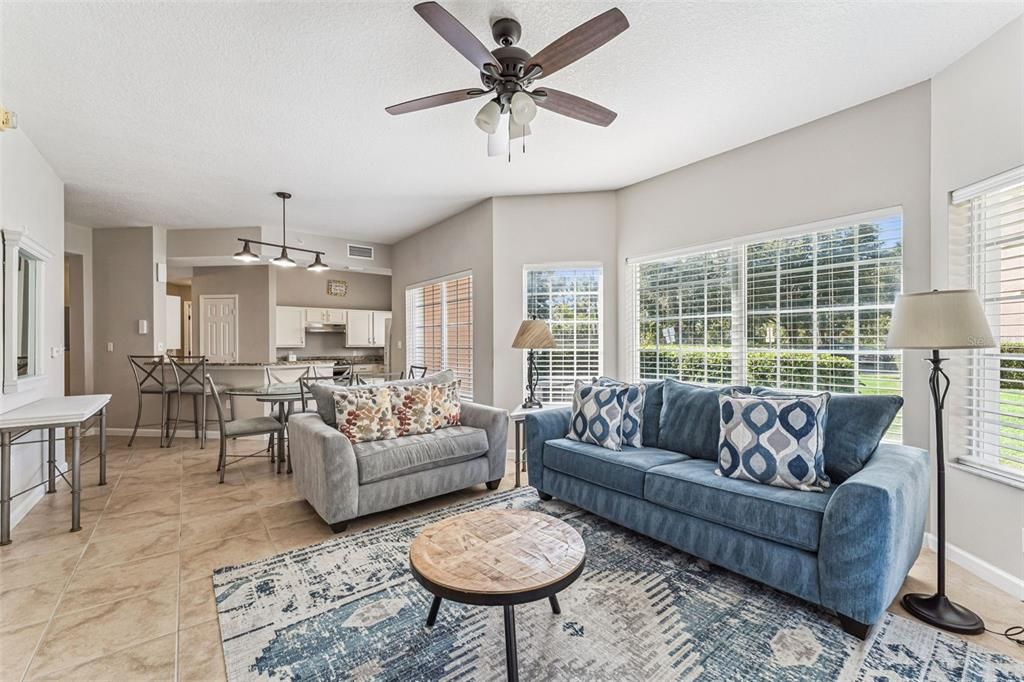 На продажу: $290,000 (3 спален, 2 ванн, 1437 Квадратных фут)