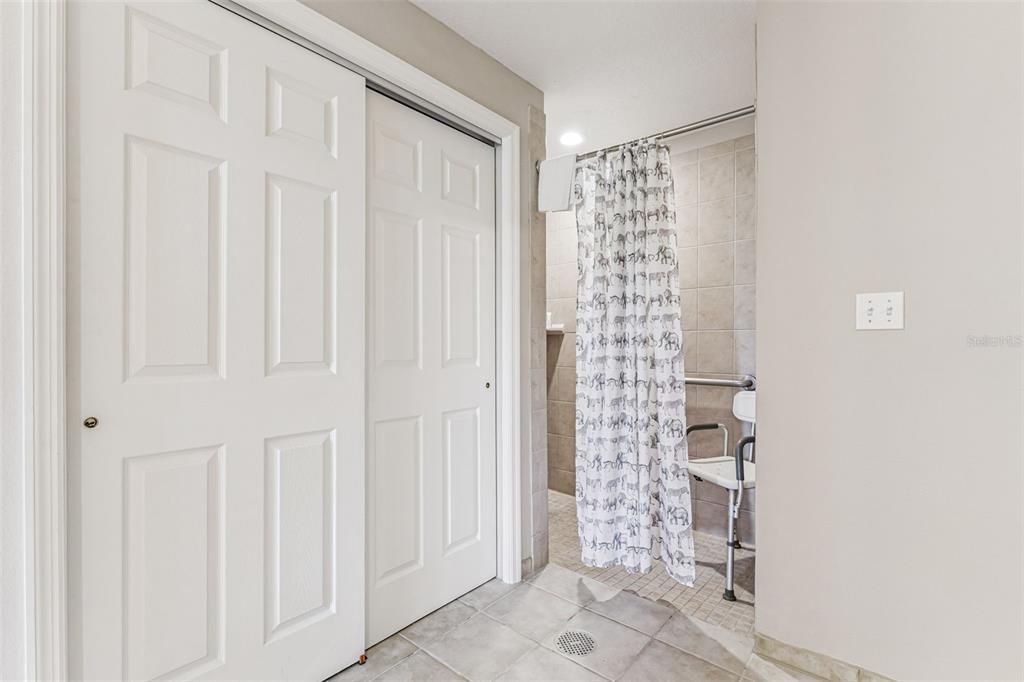 На продажу: $290,000 (3 спален, 2 ванн, 1437 Квадратных фут)