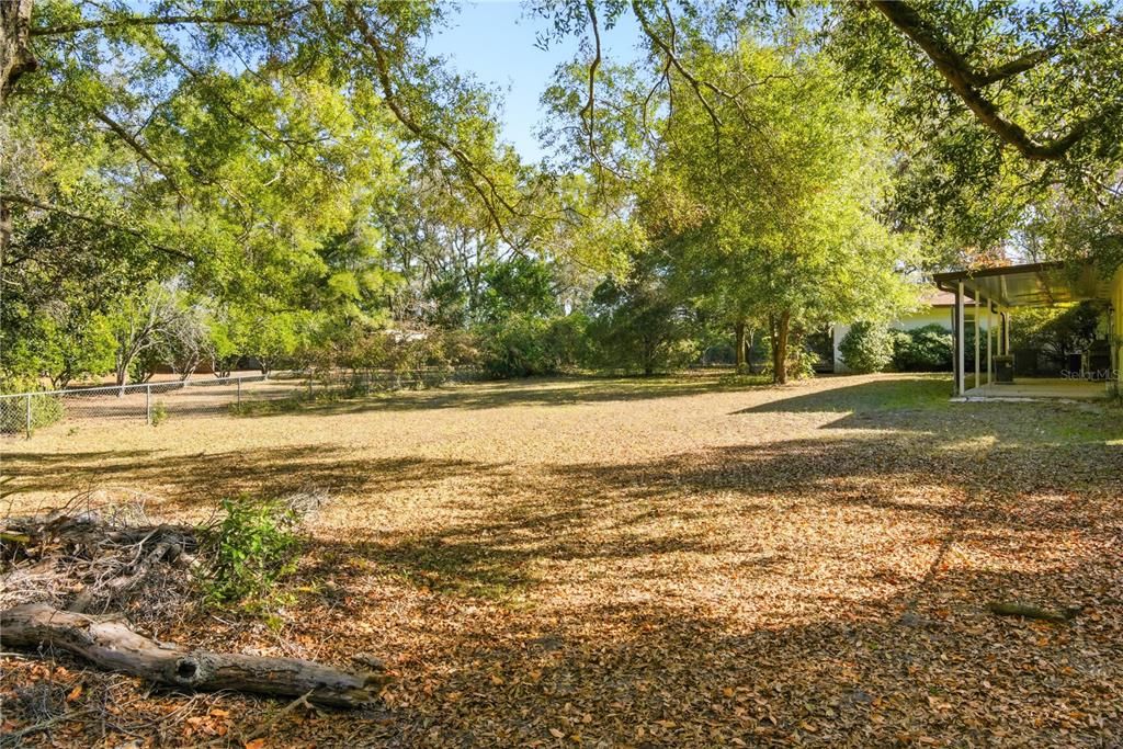 En Venta: $325,000 (4 camas, 2 baños, 2095 Pies cuadrados)