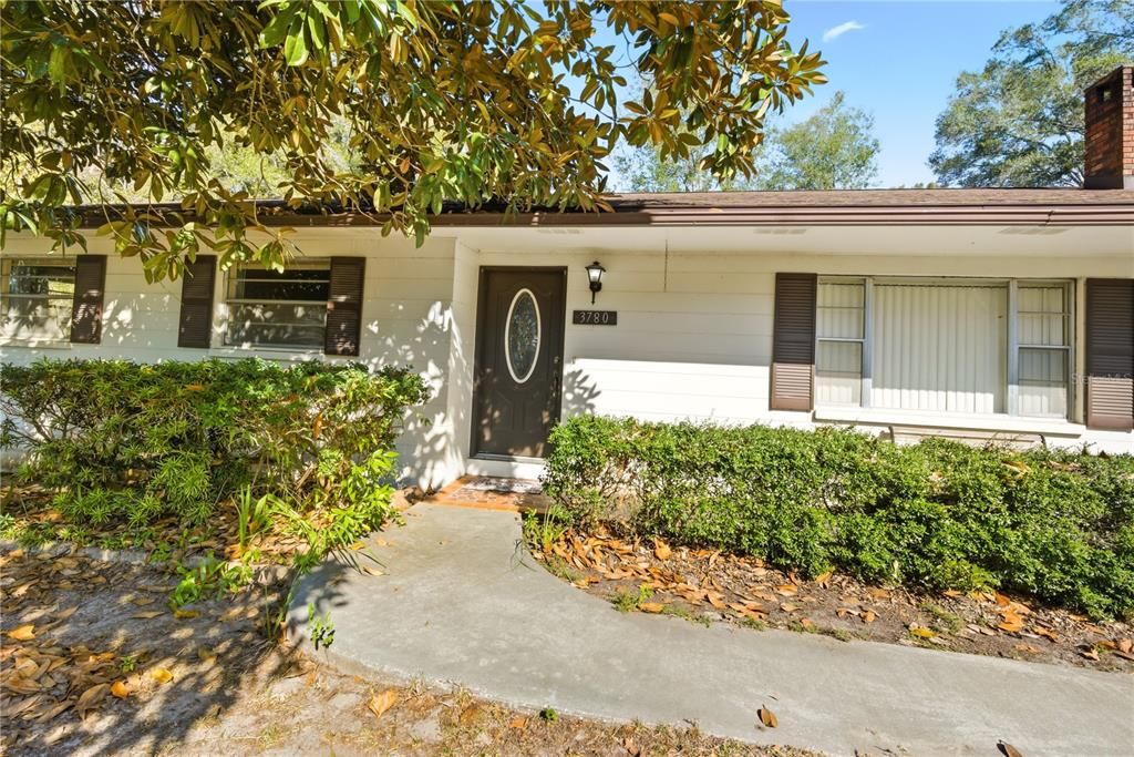 En Venta: $325,000 (4 camas, 2 baños, 2095 Pies cuadrados)