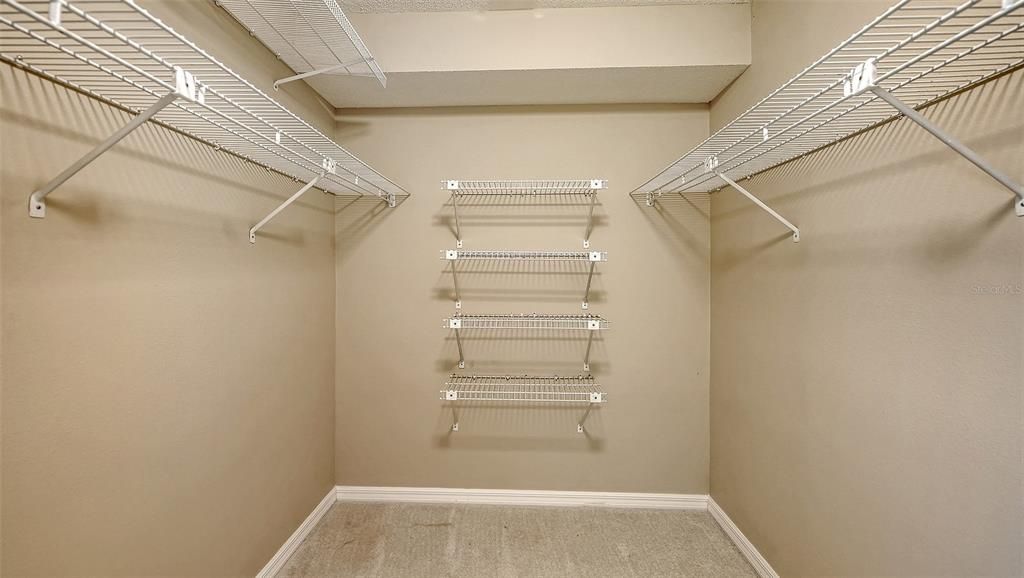 Под контрактом: $525,000 (3 спален, 2 ванн, 2037 Квадратных фут)