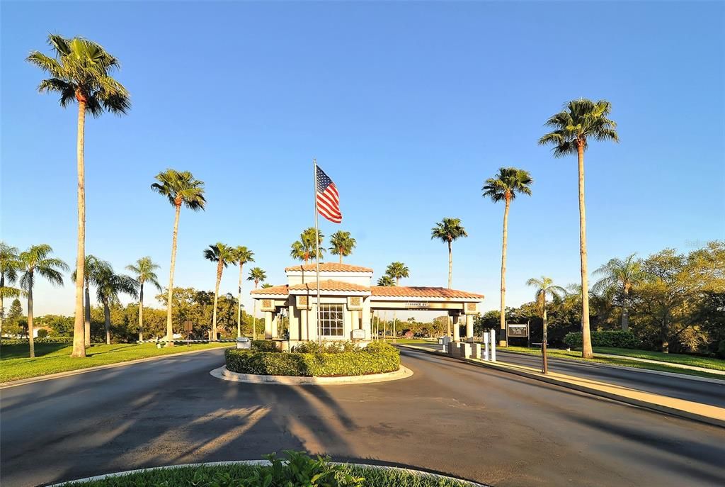 Под контрактом: $525,000 (3 спален, 2 ванн, 2037 Квадратных фут)