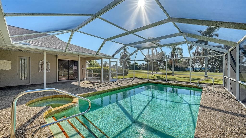 Под контрактом: $525,000 (3 спален, 2 ванн, 2037 Квадратных фут)