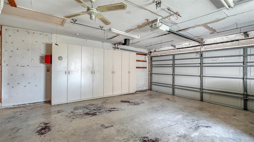 Под контрактом: $525,000 (3 спален, 2 ванн, 2037 Квадратных фут)