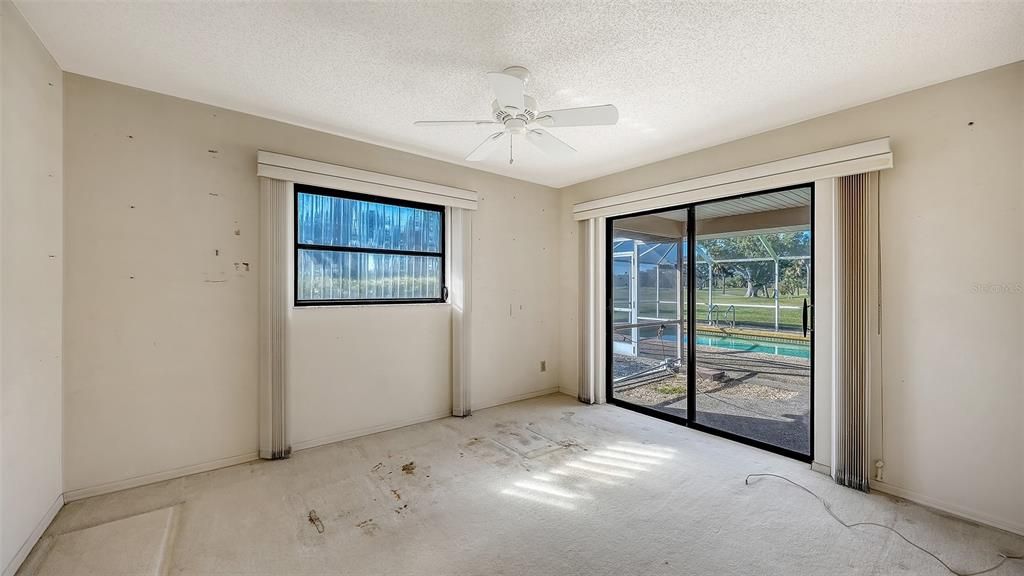 Под контрактом: $525,000 (3 спален, 2 ванн, 2037 Квадратных фут)