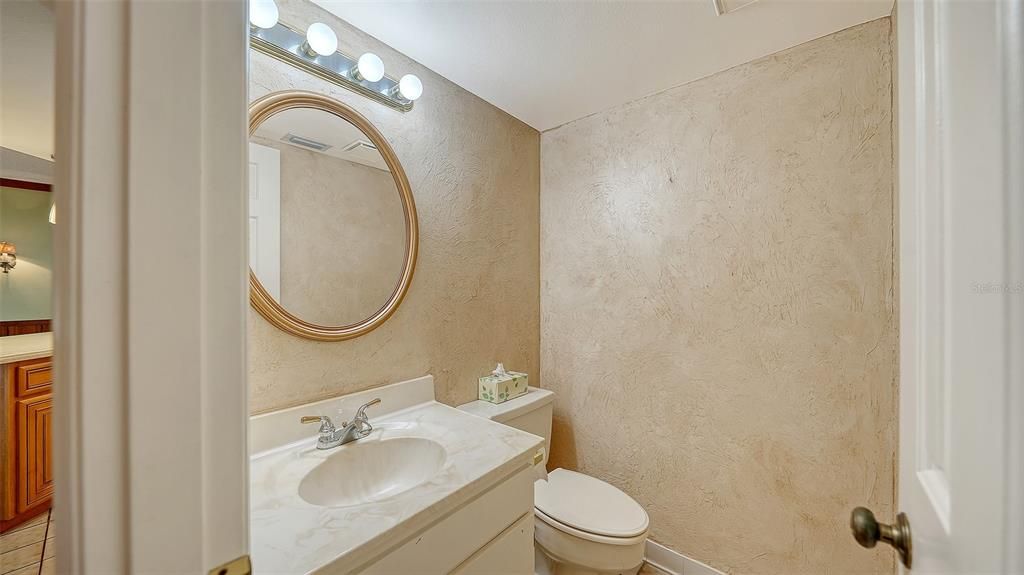 Под контрактом: $525,000 (3 спален, 2 ванн, 2037 Квадратных фут)