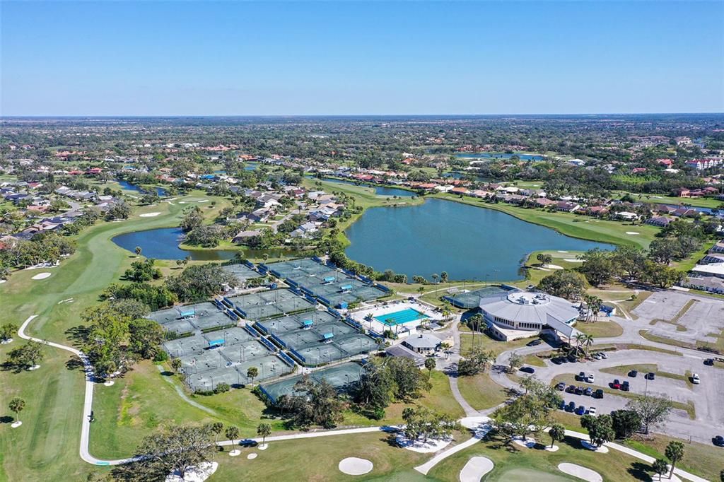 Под контрактом: $525,000 (3 спален, 2 ванн, 2037 Квадратных фут)