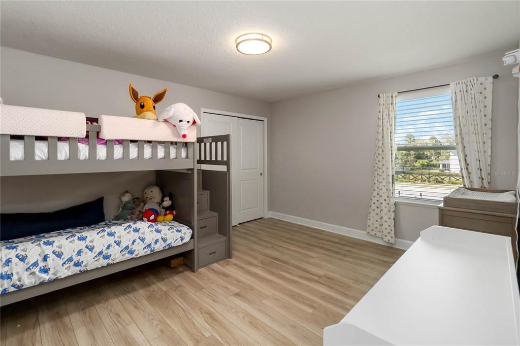 En Venta: $830,000 (4 camas, 3 baños, 3439 Pies cuadrados)