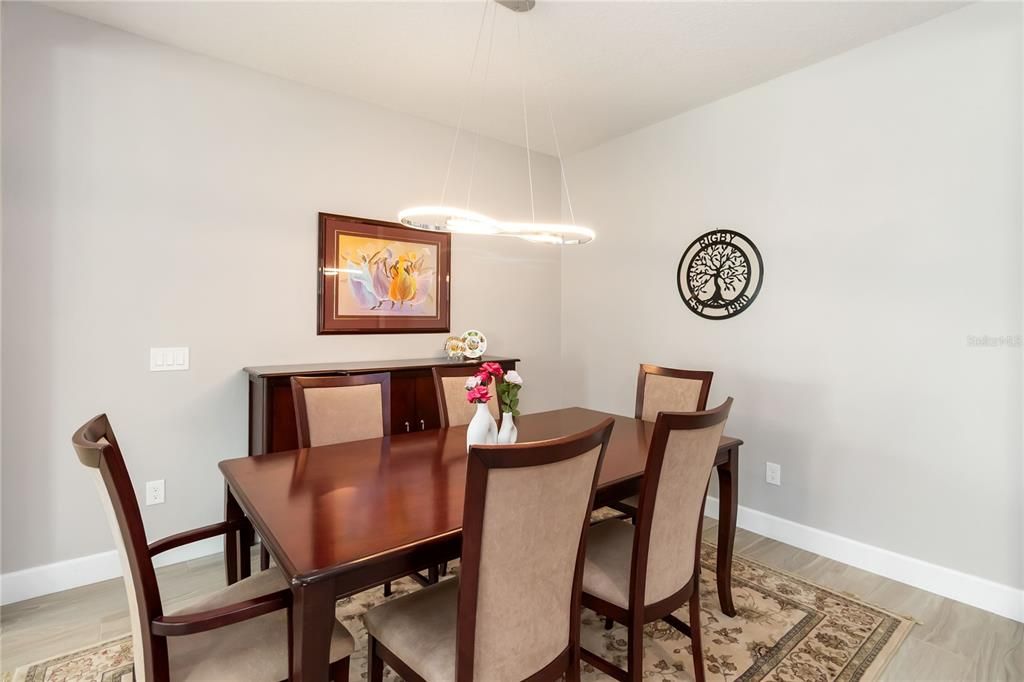 En Venta: $830,000 (4 camas, 3 baños, 3439 Pies cuadrados)