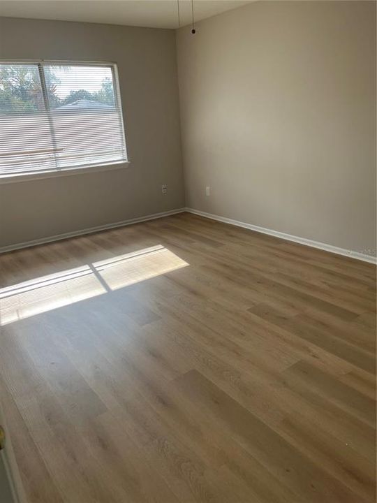 For Rent: $1,450 (2 beds, 1 baths, 1061 Square Feet)