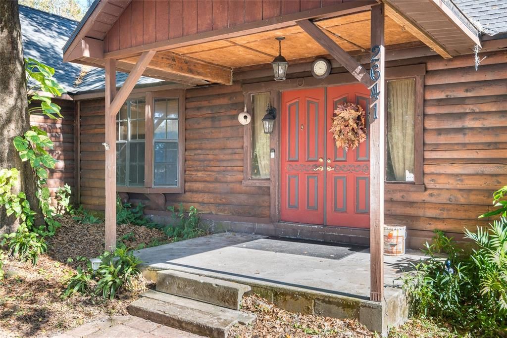 For Sale: $449,000 (5 beds, 2 baths, 2583 Square Feet)