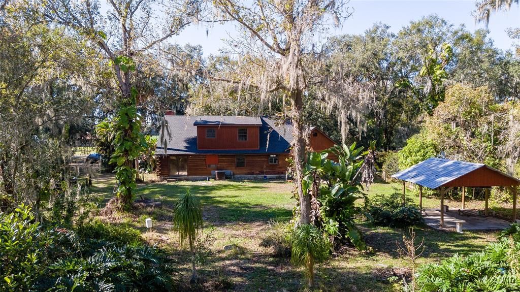 For Sale: $449,000 (5 beds, 2 baths, 2583 Square Feet)