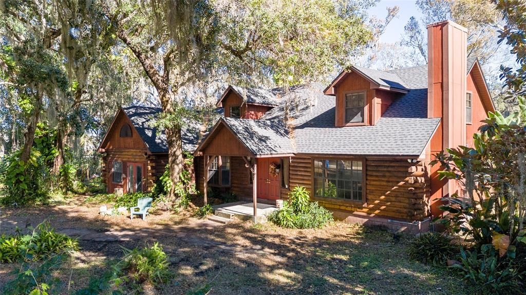 For Sale: $449,000 (5 beds, 2 baths, 2583 Square Feet)