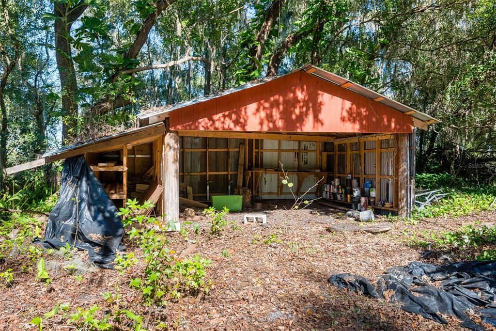 For Sale: $449,000 (5 beds, 2 baths, 2583 Square Feet)