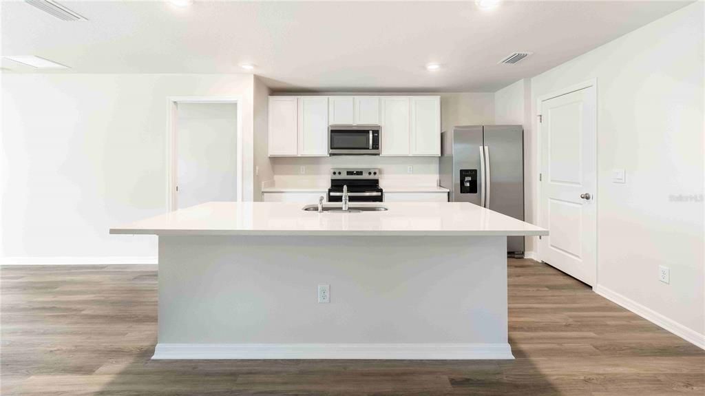 For Sale: $359,990 (3 beds, 2 baths, 1672 Square Feet)